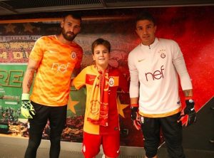 Galatasaray'dan vefa örneği! 799429 300x222 - Galatasaray'dan vefa örneği!