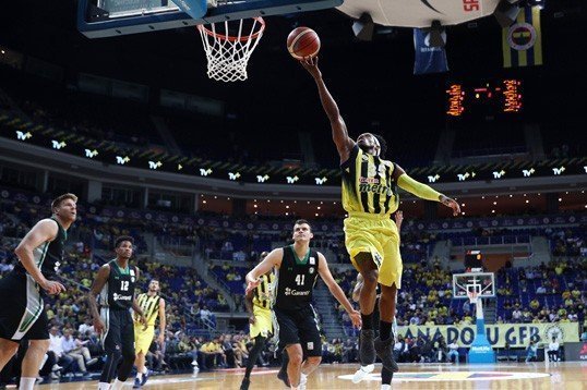 WANAMAKER FENERBAHCE BASKETBOL OYUNCUSU