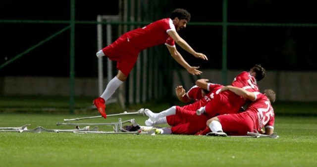 turkiye-sizinle-gurur-duyuyor-finaldeyiz_10110316_83