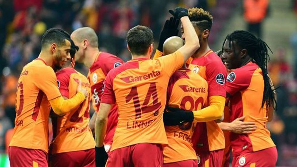 Galatasaray UEFA'dan ne ceza alacak?
