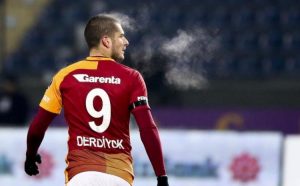 Eren Derdiyok 1 300x186 - Galatasaray'ın yıldızı eski takımına dönüyor