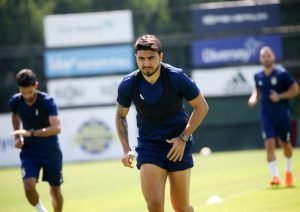 Ozan Tufan 300x212 - Ozan'a teklif var