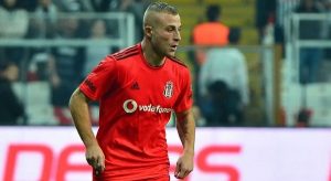 gokhan toreden kotu haber aciklandi 1540911307 1851 300x164 - G&ouml;khan'ın durumu iyi değil