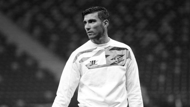 Ünlü futbolcudan acı haber