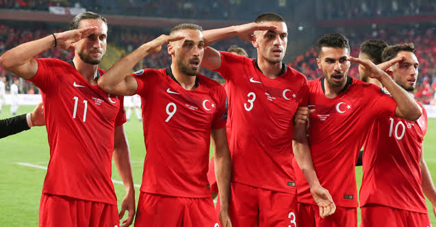 Cenk Tosun'dan açıklama