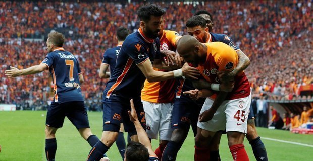 Galatasaray - Başakşehir muhtemel 11'ler