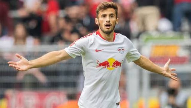 5def18af66a97c481359ee04