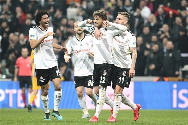 Adem Ljajic gol sevinci