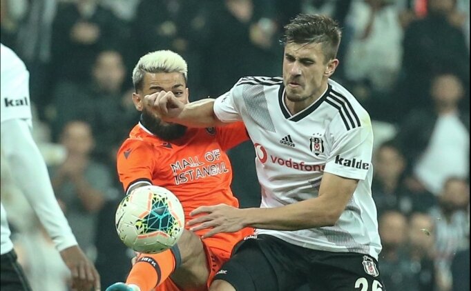 Dorukhan Toköz'ün menajerinden şok tweet