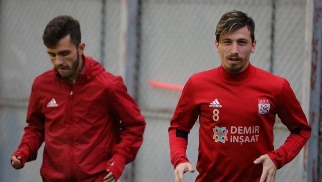 Mert Hakan Yandaş - Emre Kılınç