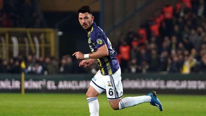 Tolgay Arslan, Fenerbahçe'nin teklifini reddetti