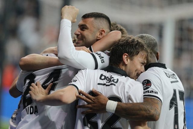 Beşiktaşlı 5 futbolcu karantinaya alındı