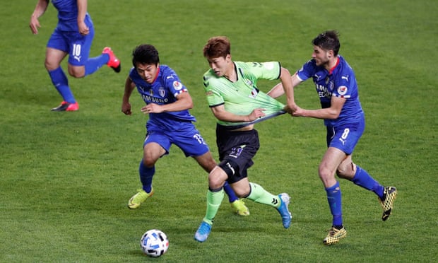 Güney Kore ligi yeniden başladı - Jeonbuk - Suwon  maç sonucu