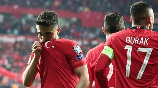 Hasan Ali Galatasaray yolunda