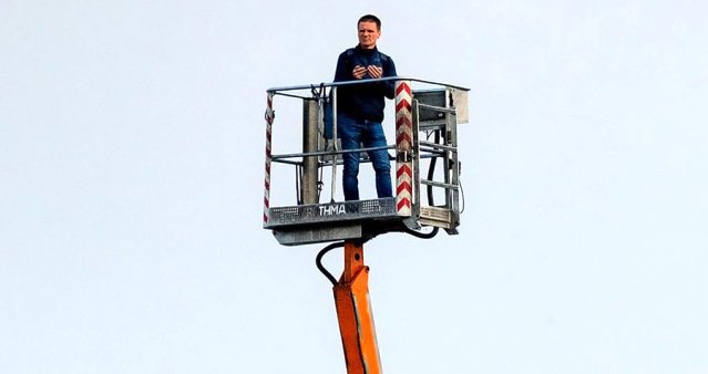 Korona virüs futbol aşkına engel olamadı