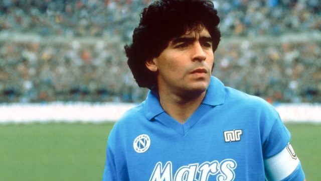 Maradona bir yıl daha devam dedi