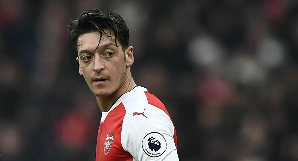Mesut Özil neden kadroya alınmadı - Dünyadan Futbol