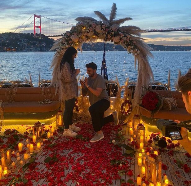 Ozan Tufan sevgilisine evlenme teklifi etti