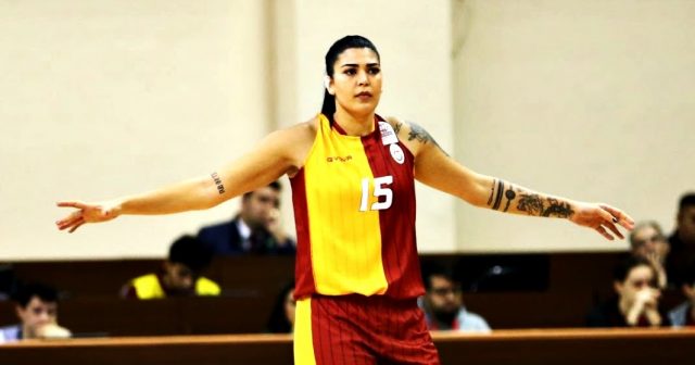 Tilbe Şenyürek, Galatasaray'a veda ettiğini duyurdu
