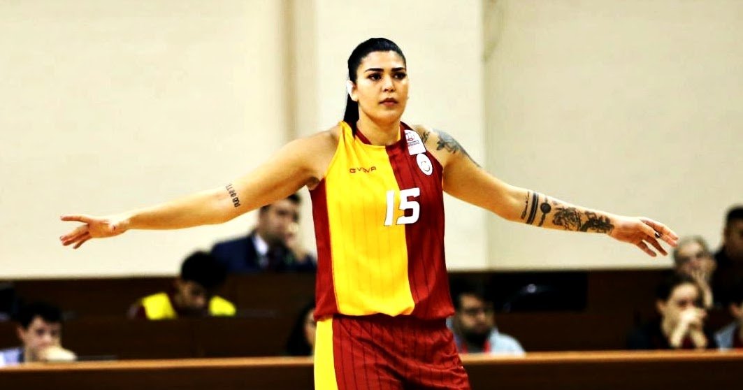 Tilbe Şenyürek, Galatasaray'a veda ettiğini duyurdu