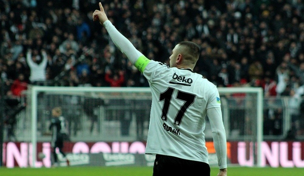 Beşiktaş, Burak Yılmaz'dan ne kadar kazanacak