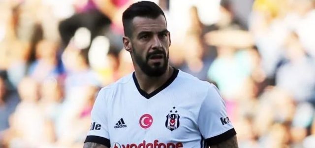 Cadiz, Alvaro Negredo'yu resmen duyurdu