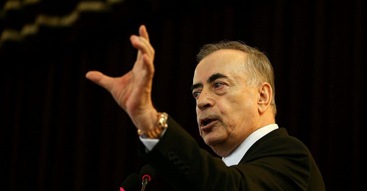 Mustafa Cengiz, Fenerbahçe'ye yüklendi