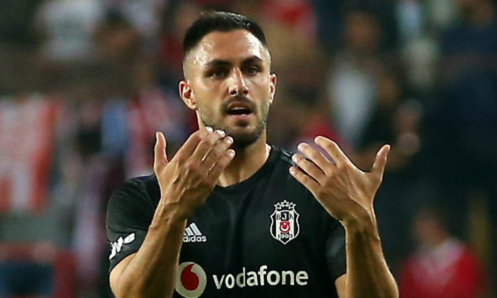 Beşiktaş, Victor Ruiz'in evraklarına karşılık tazminat istedi