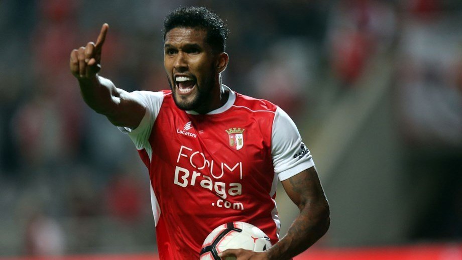 Dyego Sousa, Beşiktaş'ın forvet adayları arasında