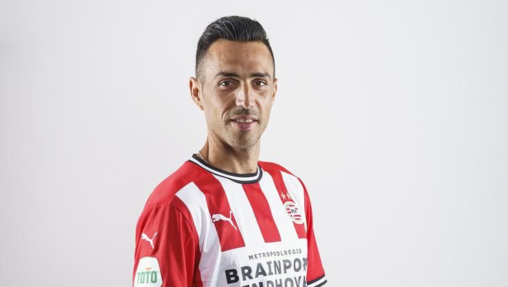 Eran Zahavi resmen PSV'de