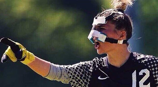 Ezgi Çağlar'dan poz açıklaması