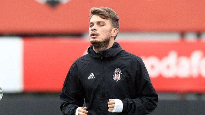 Genoa Adem Ljajic'i gündemine aldı