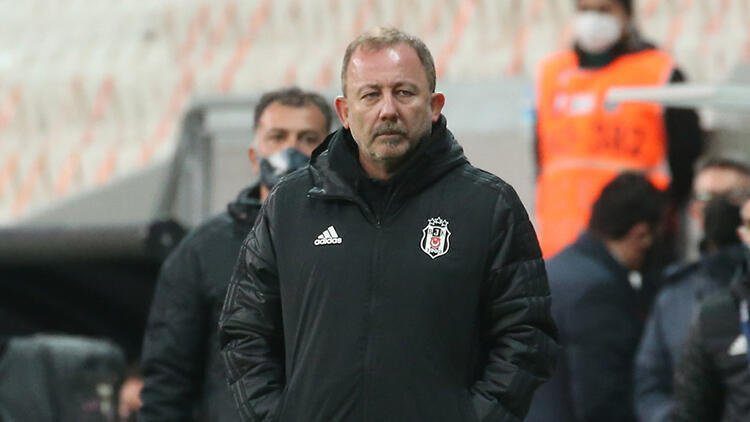 Beşiktaş yönetiminden Sergen Yalçın'a transfer sözü