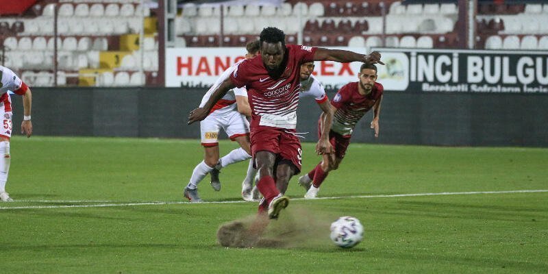 Mame Diouf gelecek seznda Hatayspor'da kalıyor