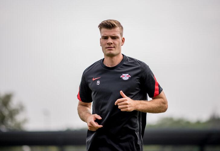 Sörloth, Real Sociedad ile anlaşmaya vardı