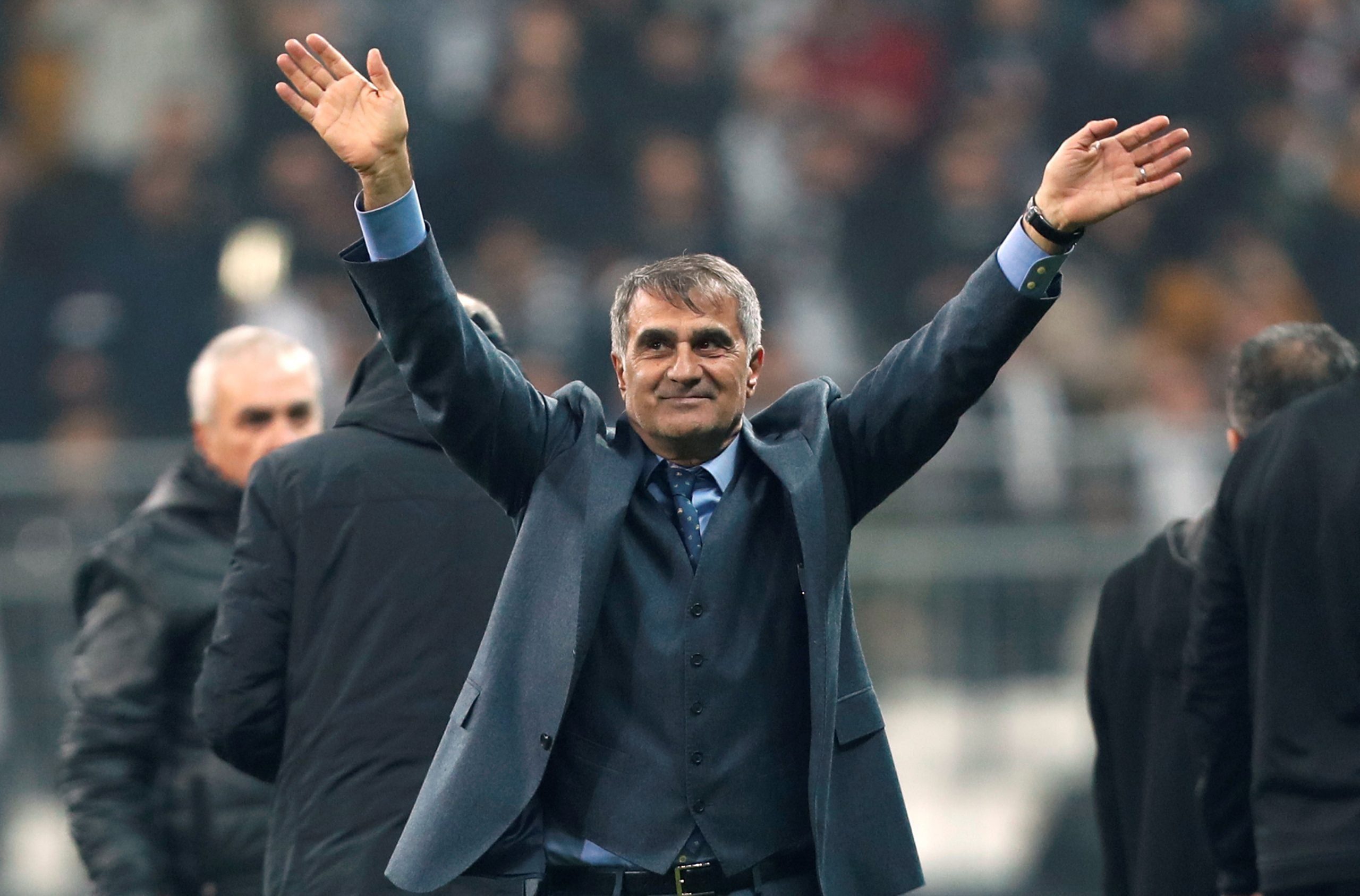 Şenol Güneş, Beşiktaş'la görüşmek için geliyor