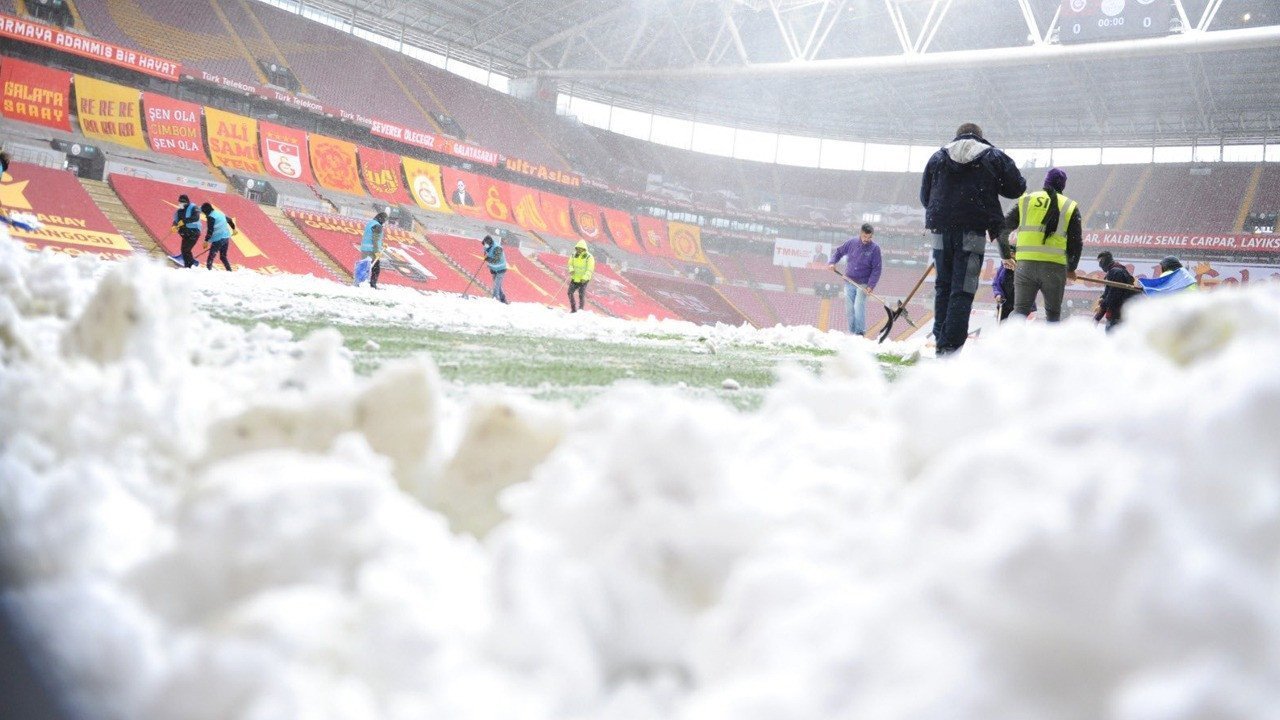 Galatasaray - Beşiktaş maçı ertelenecek mi - İstanbul kar yağışı ne kadar sürecek