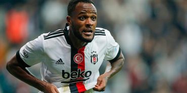Cyle Larin'in menajeri Trabzonspor'la görüşmeye hazırlanıyor