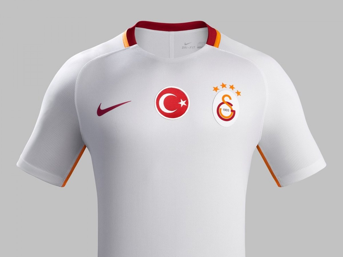 Galatasaray'ın 2022-2023 sezonu forma fiyatları ne kadar olacak?