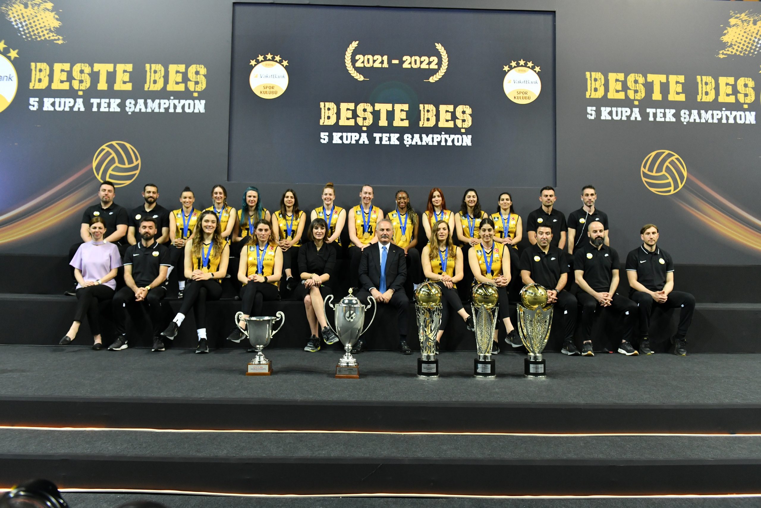Vakıfbank'ın 5 yıldızlık sezonu