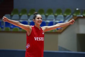 Akdeniz Oyunları Kampı, İzmir'de sürüyor