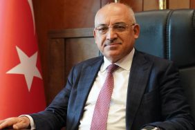 Mehmet Büyükekşi başkanlık için gün sayıyor - Mehmet Büyükekşi kimdir