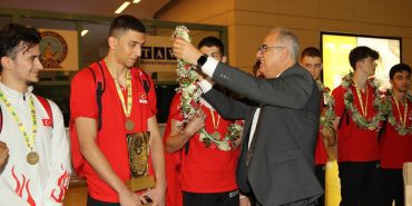 Dünya Şampiyonu TVF Spor Lisesi’ne Coşkulu Karşılama