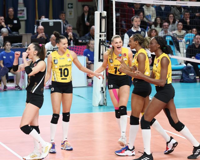 VakıfBank, CEV Şampiyonlar Ligi'nde yoluna kayıpsız devam ediyor (2)