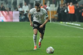 Rachid Ghezzal, Antalyaspor maçında ilk 11'de