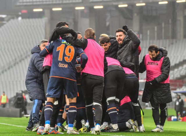 Almanlar, Medipol Başakşehir'i satın almak için teklif yaptı