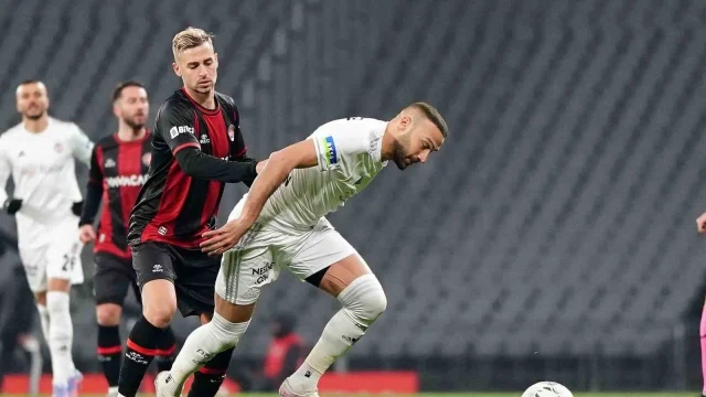 Cenk Tosun'un almış olduğu maaş belli oldu