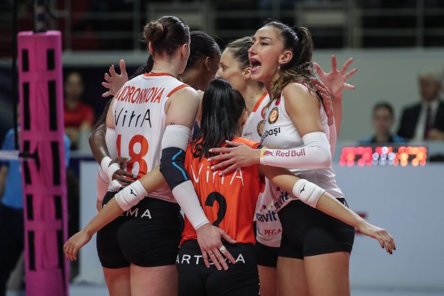 Eczacıbaşı Dynavit - Developres Rzeszow canlı yayın izle