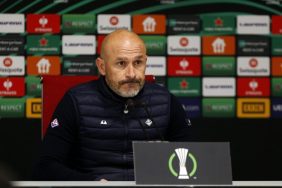 Fiorentinalı futbolcunun burnu kırıldı