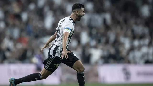 Rachid Ghezzal, İstanbulspor maçında oynayacak mı